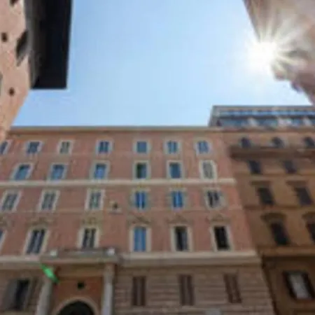 Elegant With Private Bathroom Roma